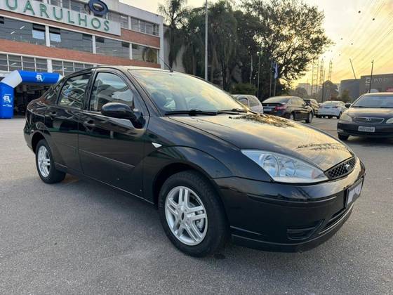 FORD FOCUS 2.0 GLX SEDAN 16V GASOLINA 4P AUTOMÁTICO